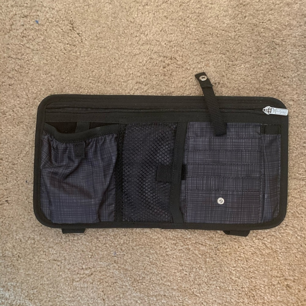 Thirty-One Made In The Shade Pocket in Black